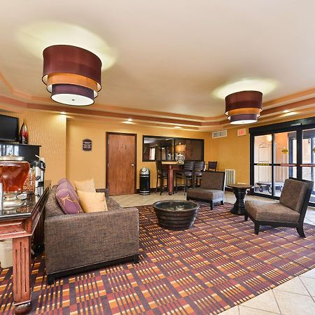 Best Western Plus Midwest Inn & Suites Салина Екстериор снимка