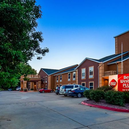 Best Western Plus Midwest Inn & Suites Салина Екстериор снимка