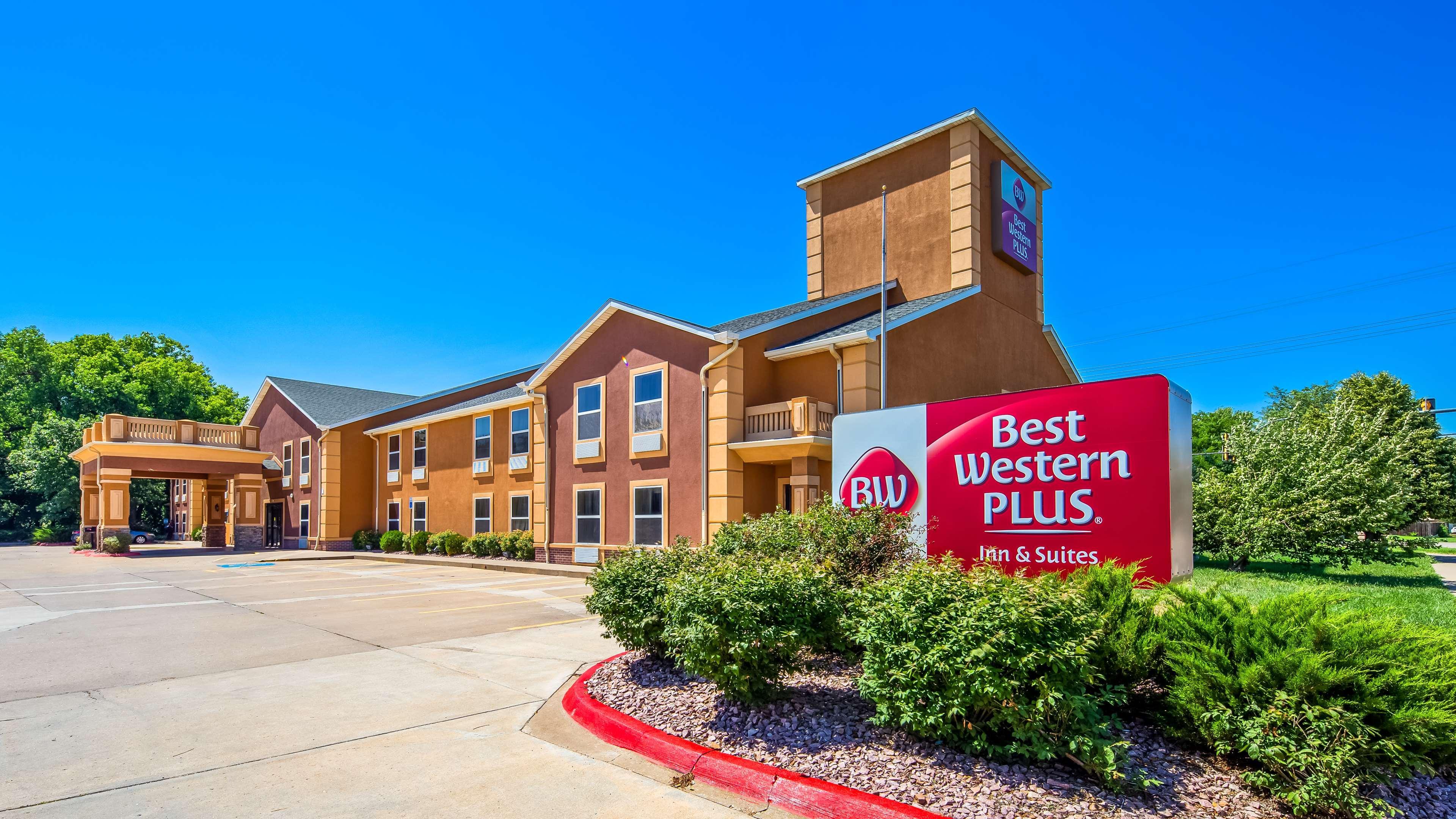 Best Western Plus Midwest Inn & Suites Салина Екстериор снимка